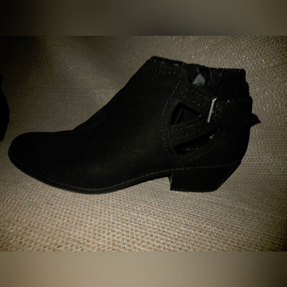 Size 10.5 Extra Wide Width Torrid Black Ankle Booties Boots Shoes